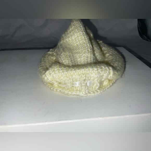 NEW HANDMADE CREAM WHITE KNITTED BABY NEWBORN BONNET CAP WITH RIBBON TIE - Picture 13 of 13